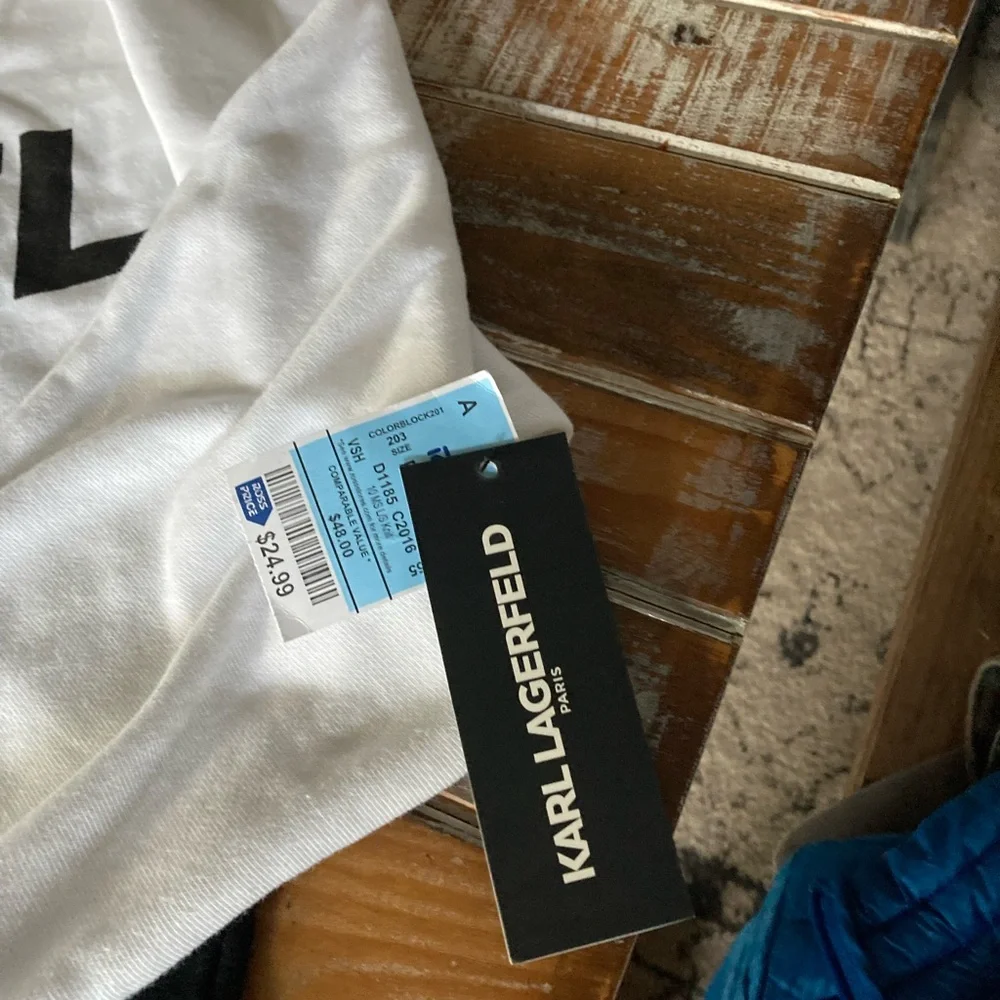 Karl Lagerfeld Paris White Tee - Picture 4 of 4